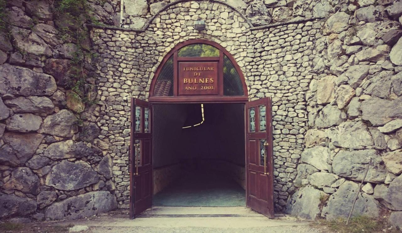 ブルネス El Caleyon Bed & Breakfast エクステリア 写真